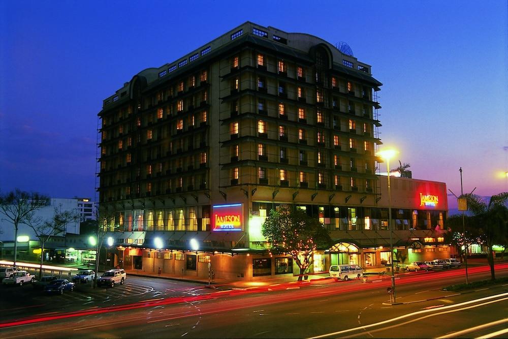 Cresta Jameson Hotel Harare Exteriör bild